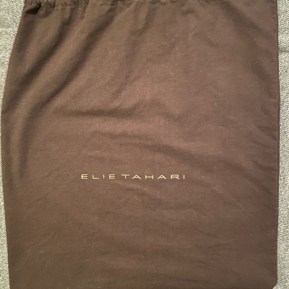 GENUINE ELIE TAHARI 100% LEATHER TOTE - Picture 8 of 10